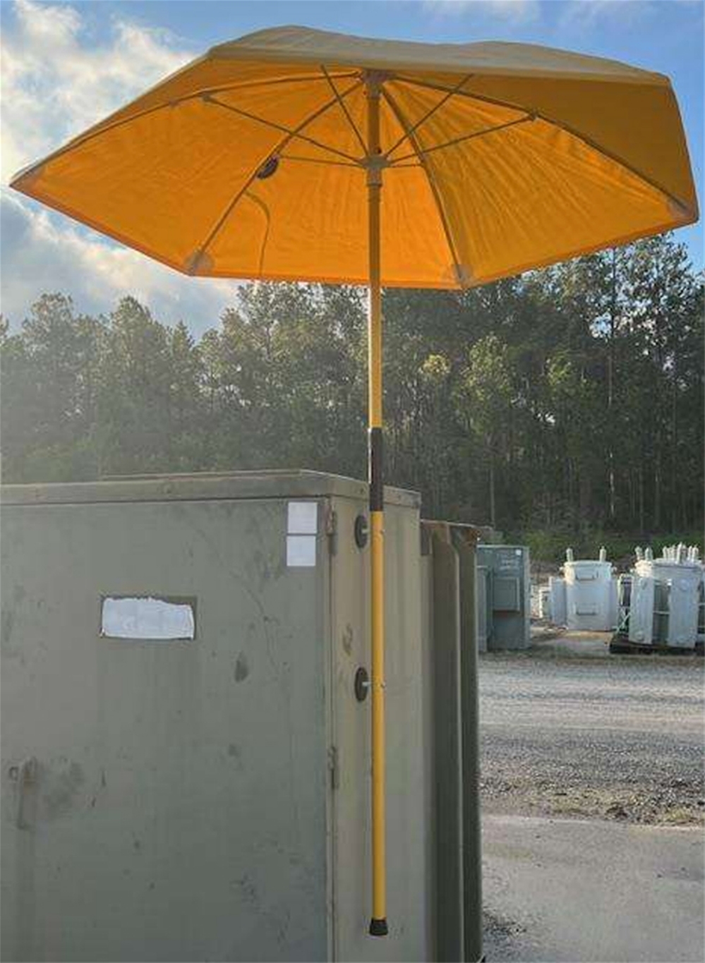Non-Conductive Umbrella
